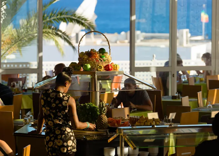 Szálloda Relaxia Lanzaplaya 3*